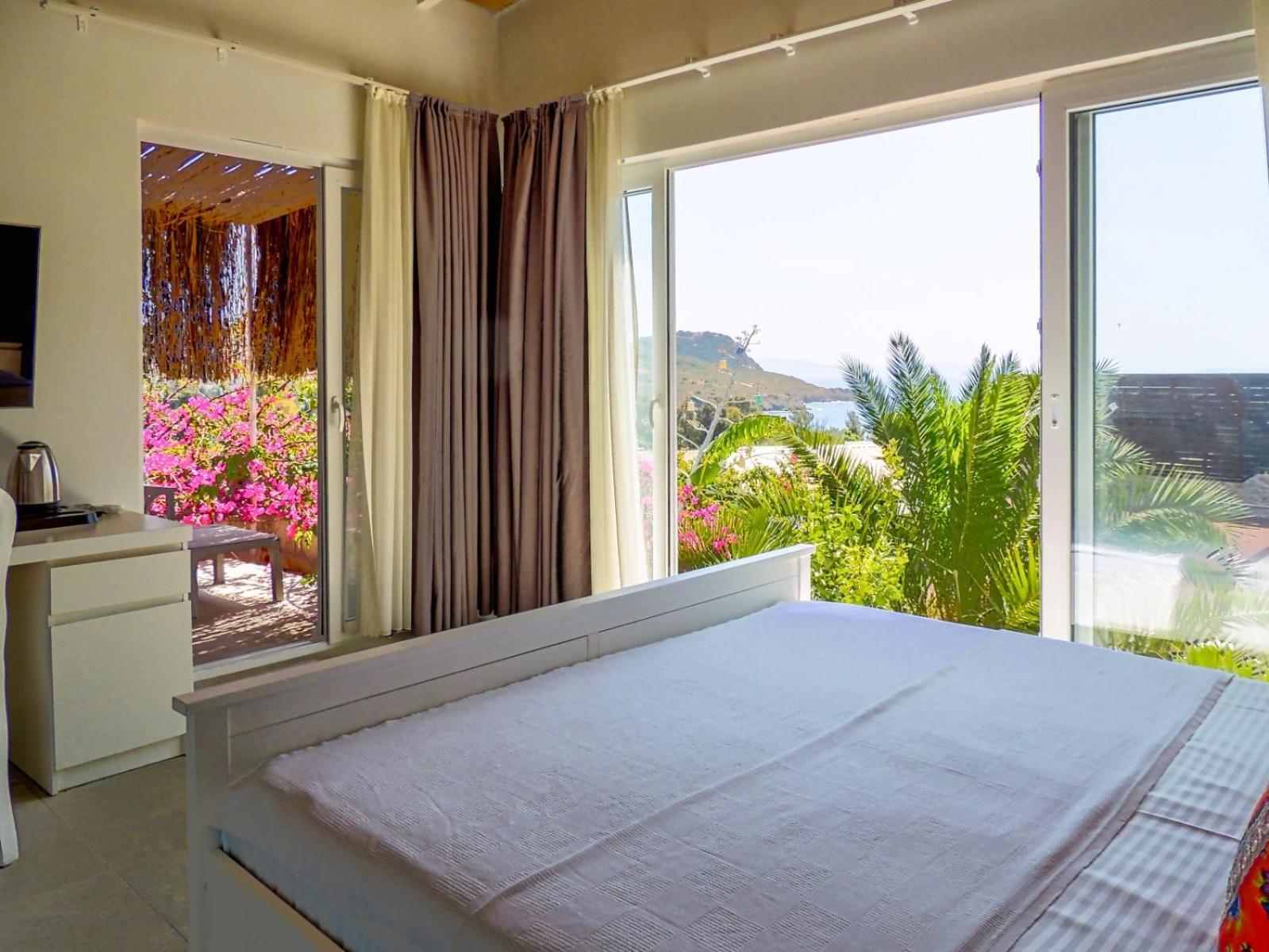 Oza Boutique Hotel Gumusluk Exterior photo